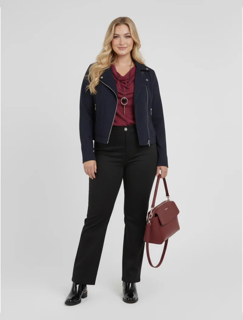 Look Kalia curvy